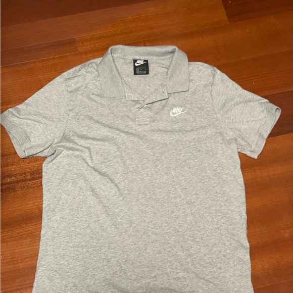 Preowned Men’s Nike Gray Polo Size Large - Picture 1 of 2